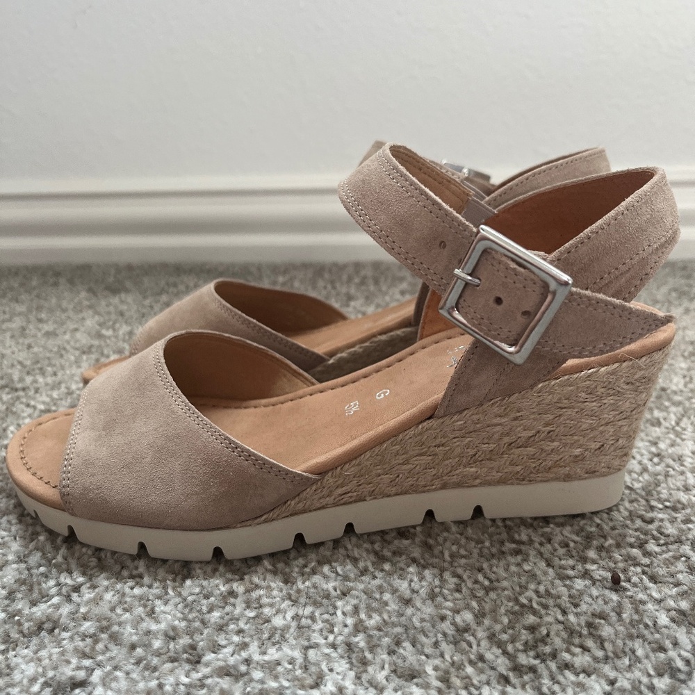 Gabor NEW nude wedge sandal with espadrille detail